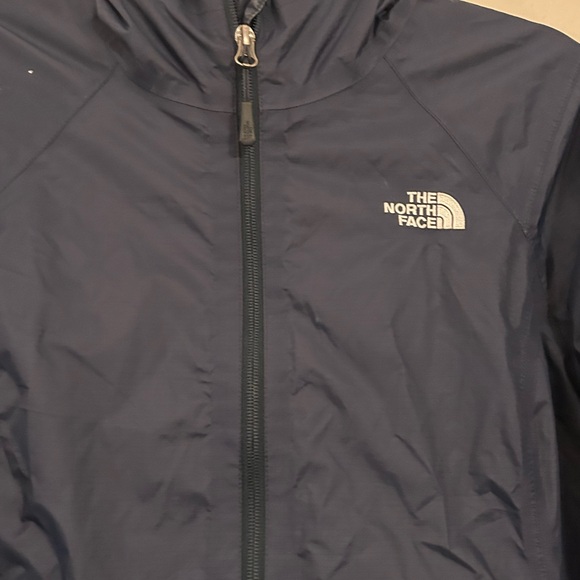 The North Face Teen/ Women wind Jacket with hood navy blue M preowned - Picture 2 of 8